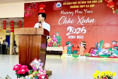 TRƯỜNG THPT EA SÚP RỘN RÀNG KHÍ THẾ BUỔI SINH HOẠT DƯỚI CỜ ĐẦU XUÂN NĂM MỚI